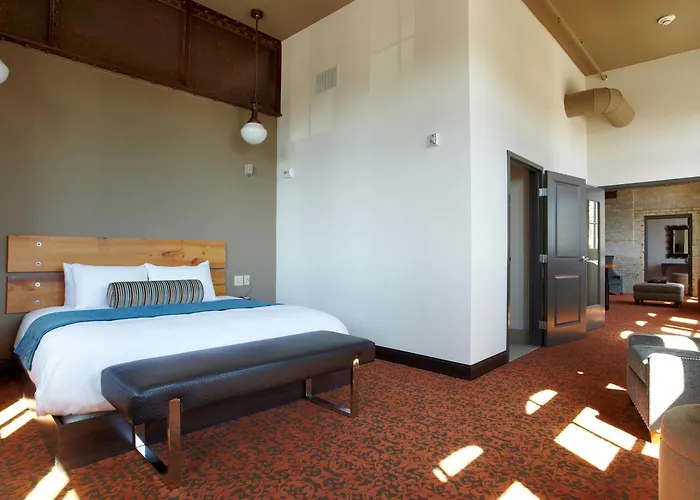 Brewhouse Inn And Suites