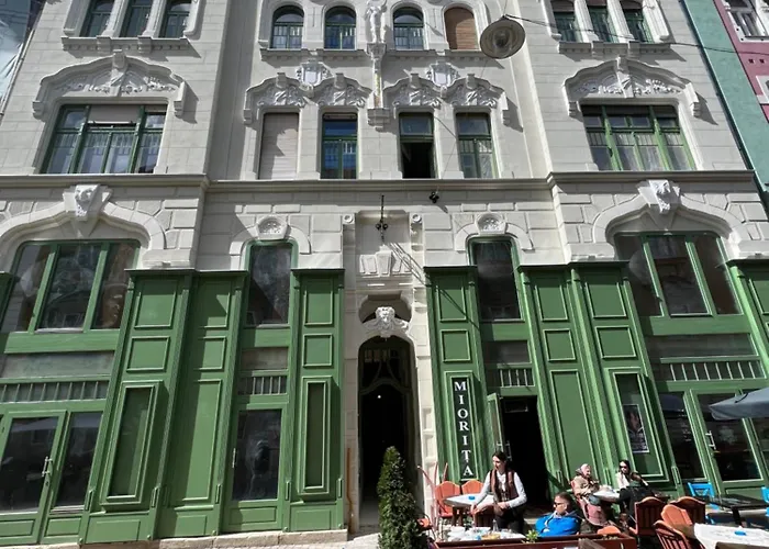 Visaj Deluxe Downtown