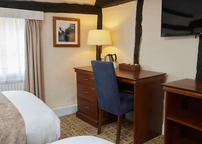 The Bell Hotel Woburn By Greene King Inns
