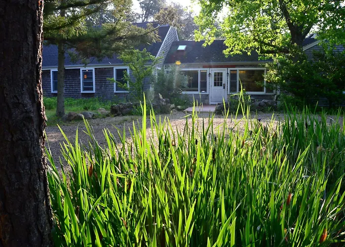 Cape Cod Hostels