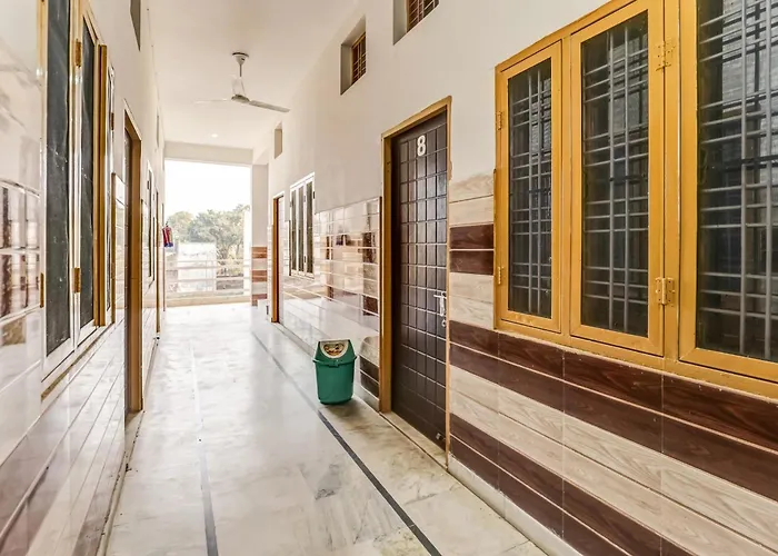 Spot On Dehra Sabri Hotel