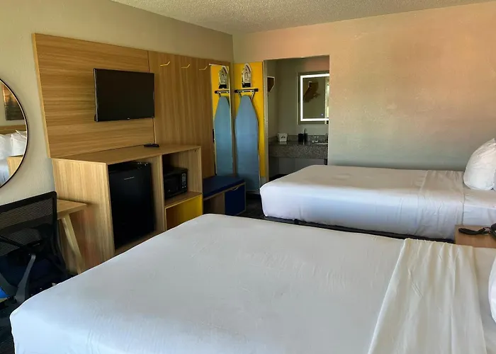 Days Inn & Suites By Wyndham Mobile