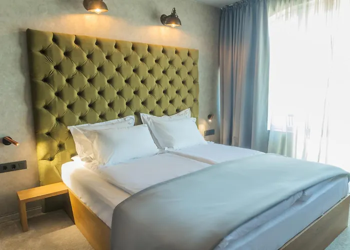 The Lodge Hotel