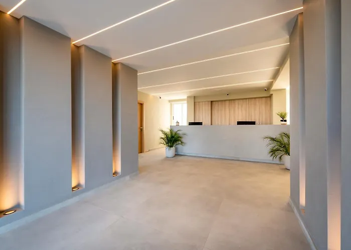 Nicolas Grand Suites, Adults Only