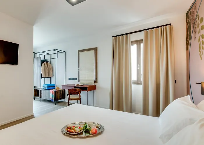 Roccaregina Hotel