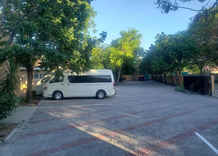 Kamanga Safari Lodge