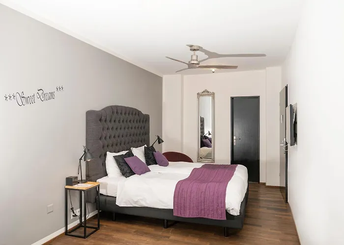 Boutique Hotel Weisses Kreuz - Adult only Hotel