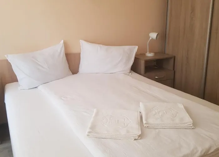 Arad Hostels