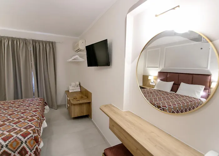 Paradise Hotel