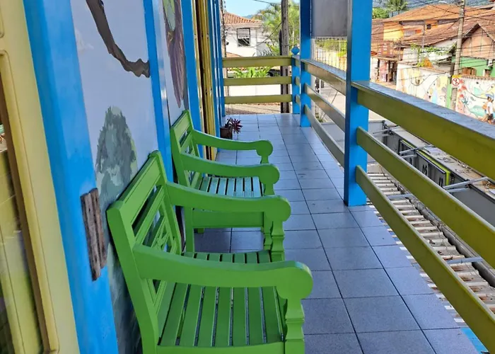 Girassol Hostel By Katita