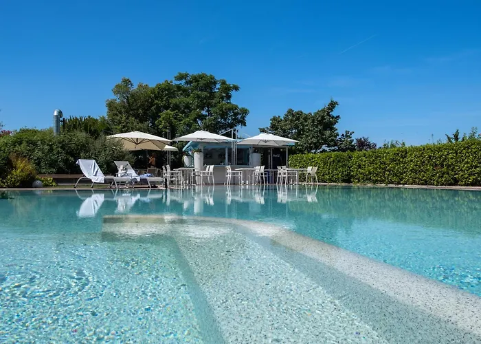 Peschiera del Garda Golf hotels