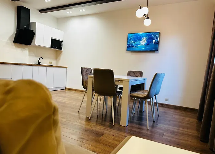 Erney Laz Hotel