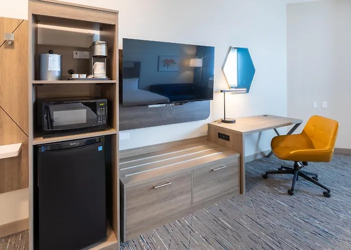 Holiday Inn Express & Suites Englewood - Denver South By Ihg