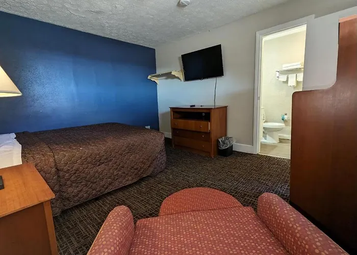 Bea'S Parkway Inn