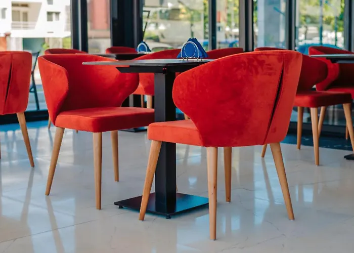 Otia Hotel