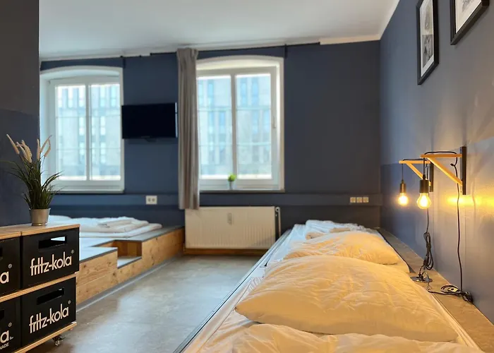 Blue Doors Hostel KTV