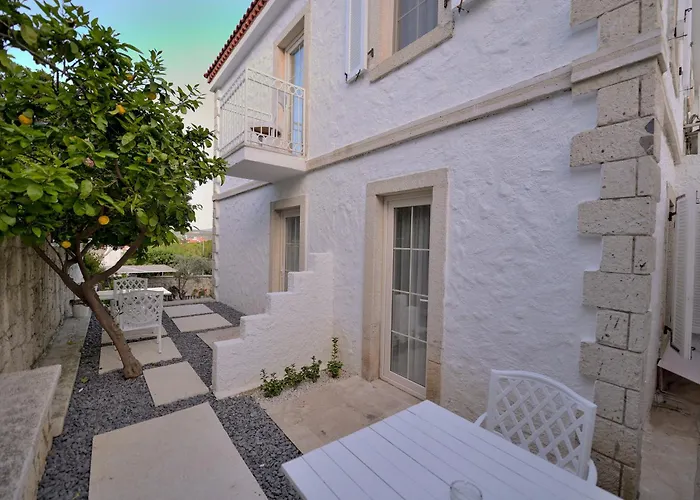 Peremere Alacati Otel