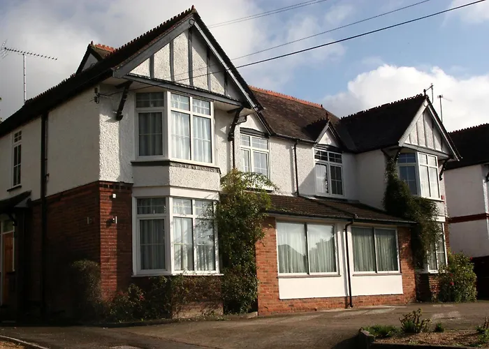 Clifton Lodge Hotel