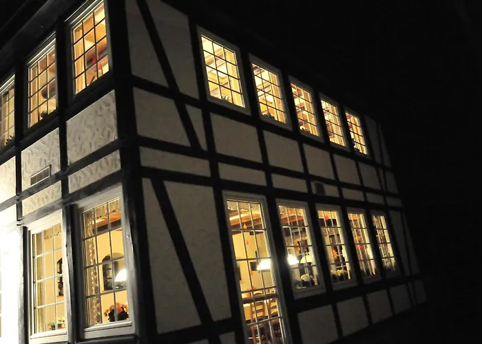 Akzent Hotel Zur Wasserburg - Hotel Garni bed&breakfast