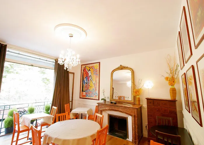 Hotel Des Poetes Avec Parking Sur Reservation