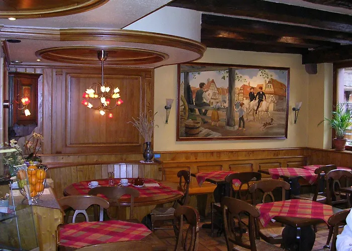 Logis Hotel De La Cloche