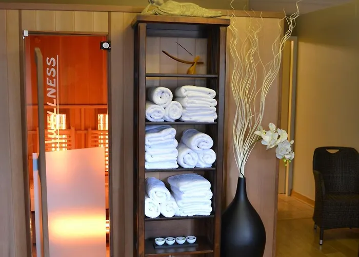 Hotel Restaurant Spa "Le Relais Des Moines - Logis Hotels Restaurants"
