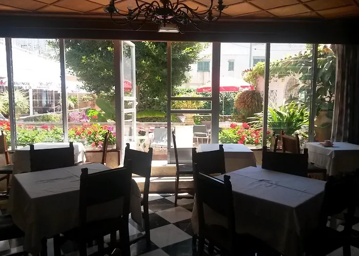 Hostal Cas Bombu