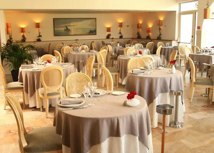 Hotel De La Pointe De Mousterlin