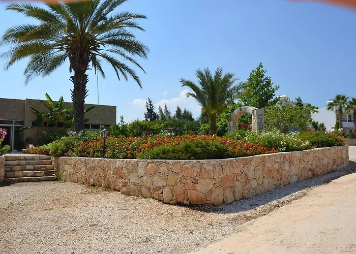 Polis Hotels
