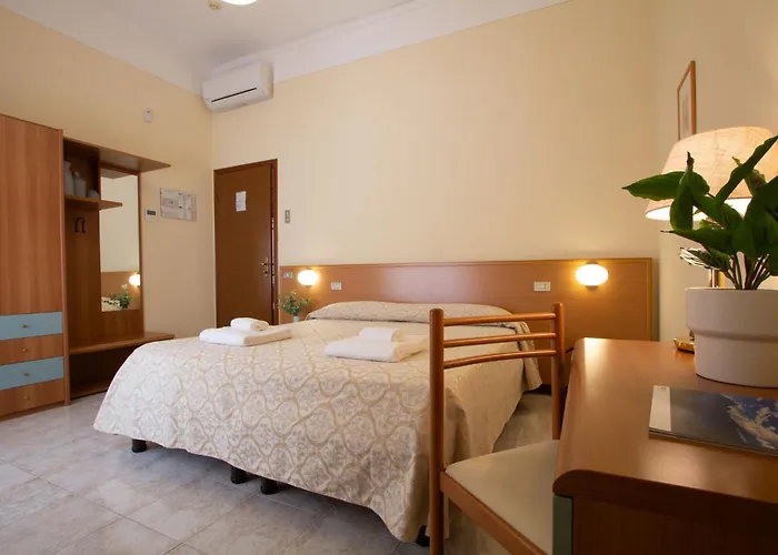 Hotel Benacus Torri Del Benaco
