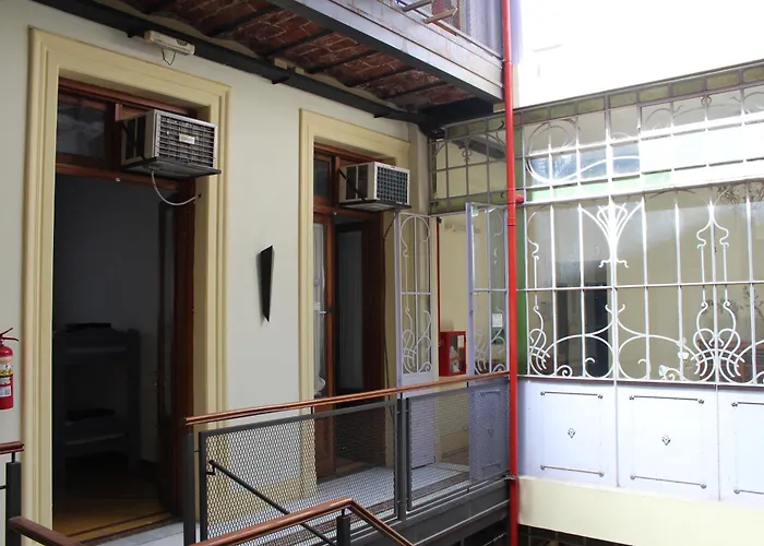 Parla Hostel