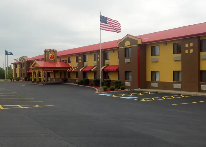 Super 8 South By Wyndham