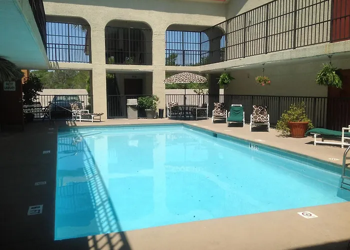 Days Inn By Wyndham Destin