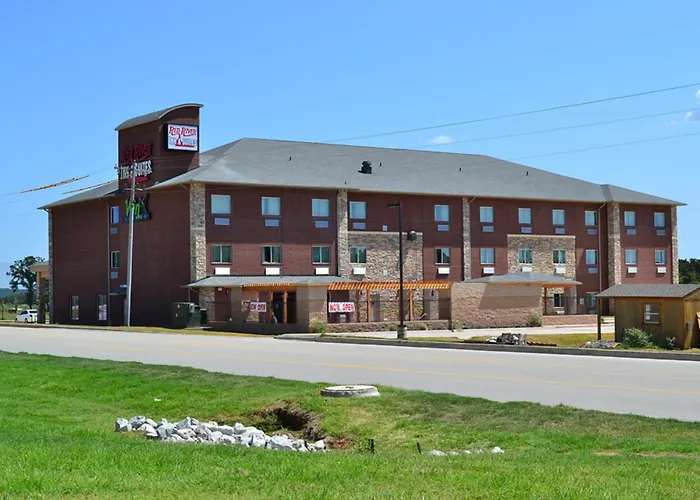 Red River Inn And Suites