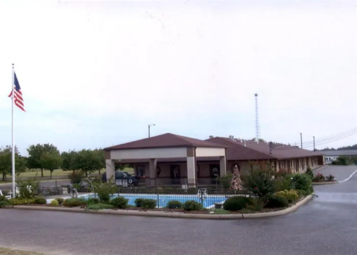 Briarwood Inn Of Geneva