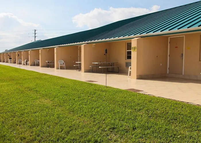 Sebring Beach hotels