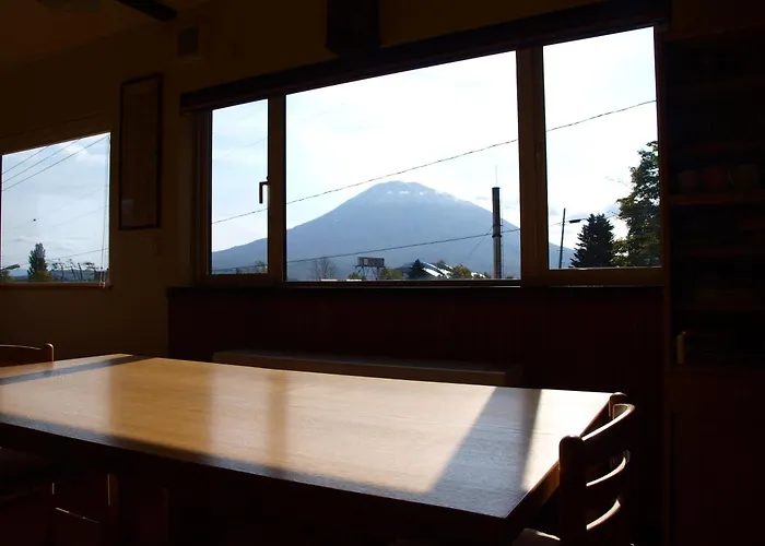 Niseko Tabi-Tsumugi Backpackers