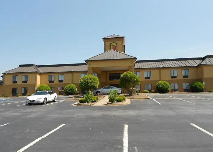Super 8 By Wyndham Piedmont Greenville Area