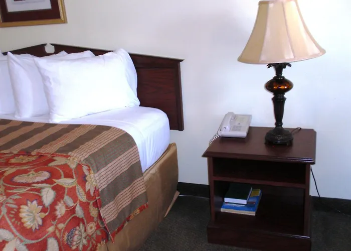 Jameson Inn - Perry