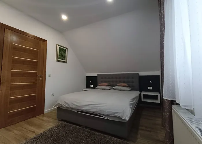 Apartments Poljanak Green House