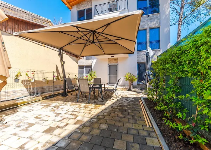 Beni'S Villa By Premium Selection