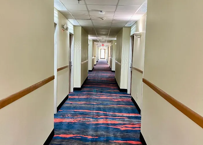 Heritage Inn & Suites