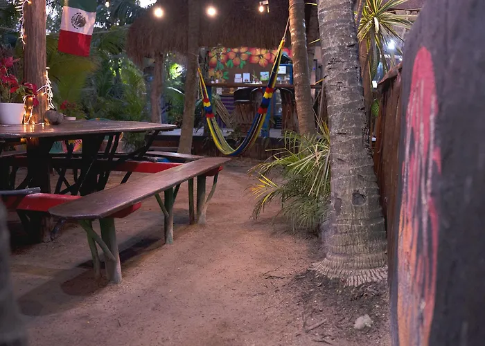 Kin Hostal And Camping