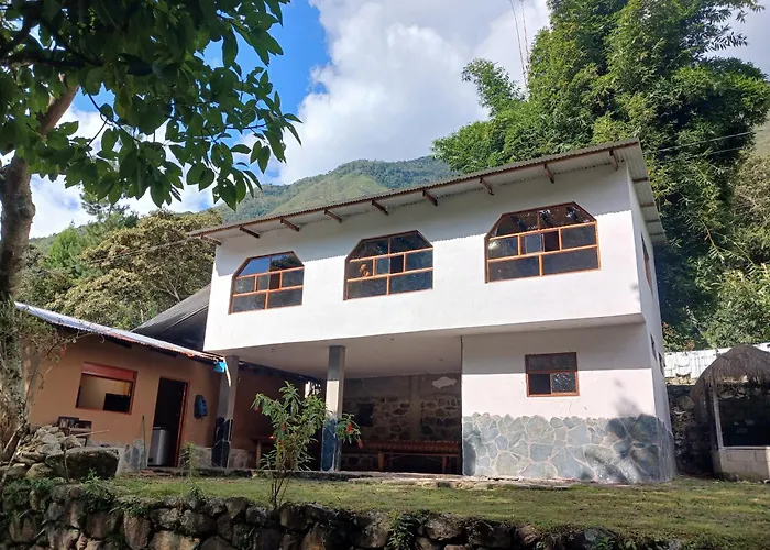 Lia B&B Lucmabamba