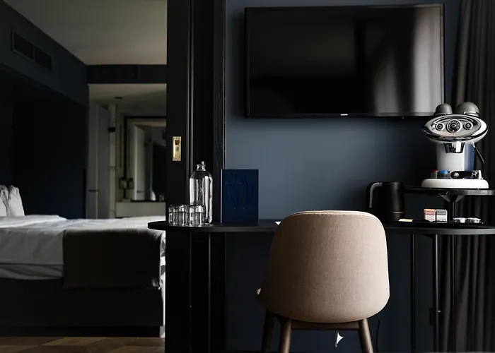 The Nox Hotel