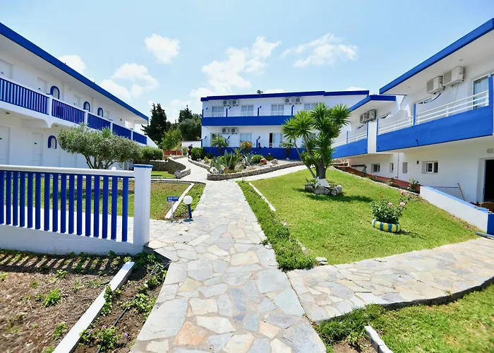 Hotels in Theológos