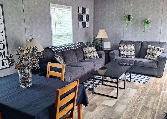 Lake Point Motel