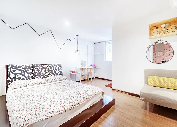 Snooze Hotel