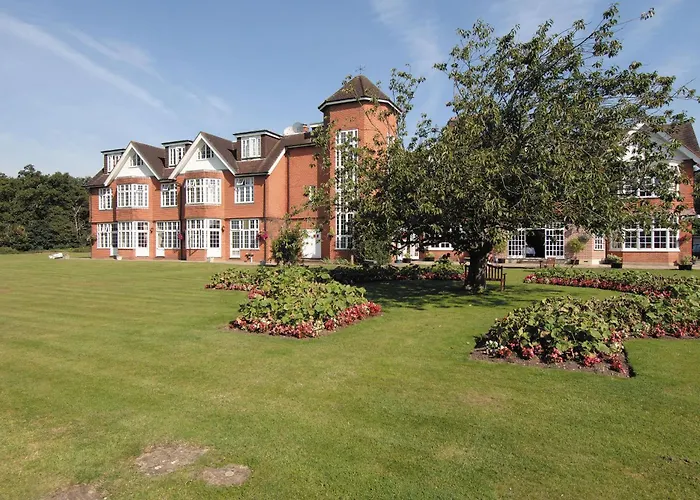 Grovefield House Hotel By Uno -Free Parking