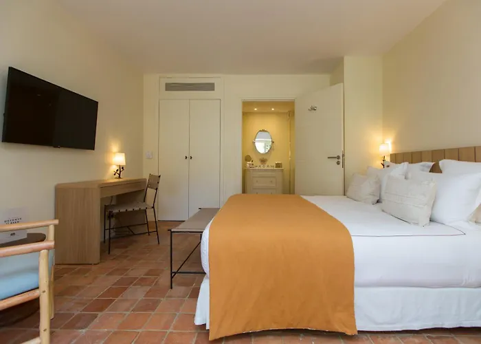 Saint-Tropez Golf hotels